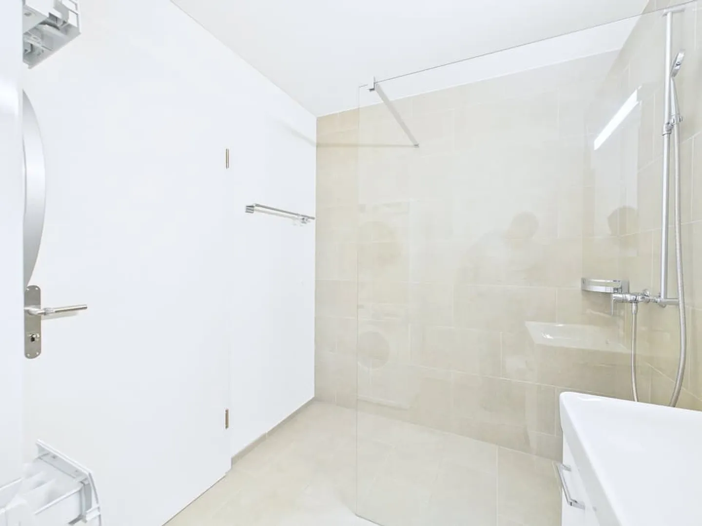 New apartment with wonderful view - Photo 10 of 13