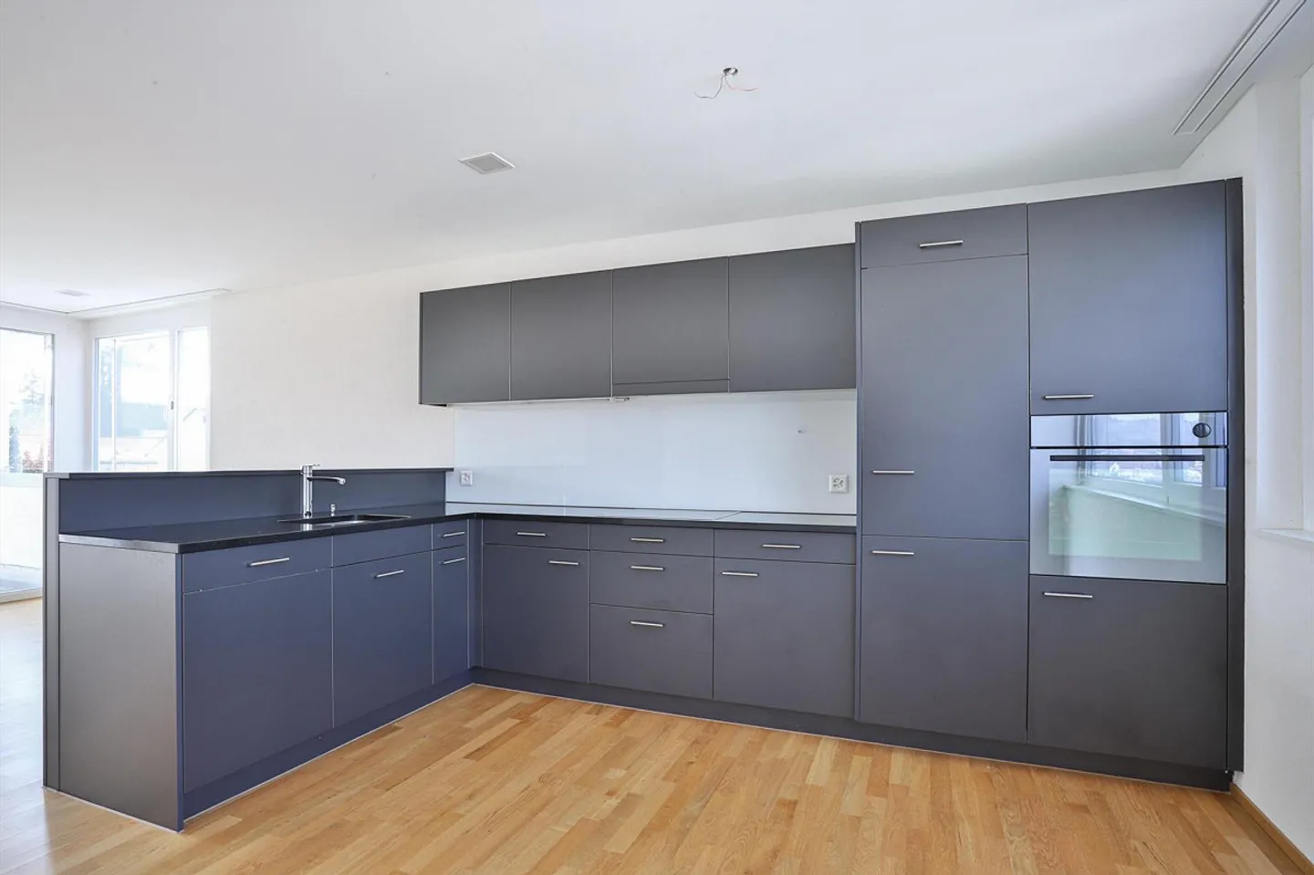 Appartamento moderno in affitto! - Foto 1 di 6