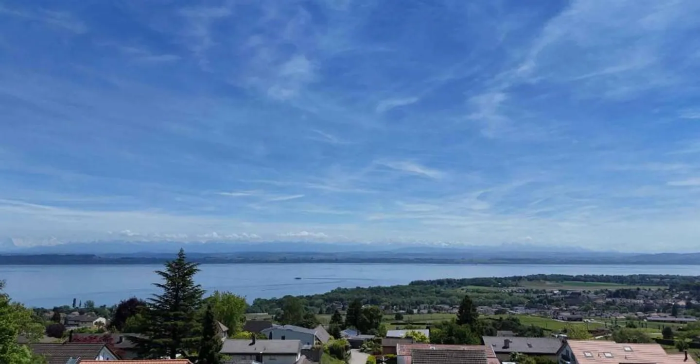 Casa Familiare Incantevole con Vista Lago - Foto 9 di 12