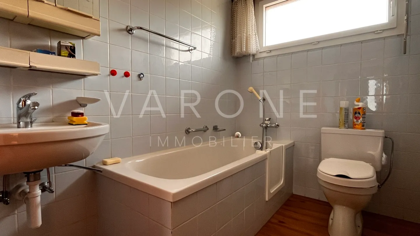 Charming Villa in Ormône - Photo 9 of 16