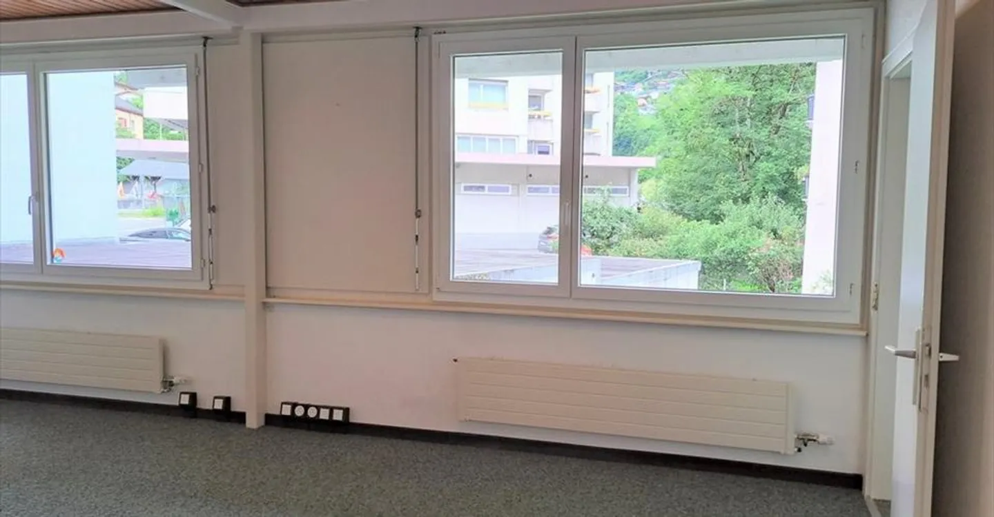 Bright offices in the city center 2 months of rent offered - Photo 6 of 10