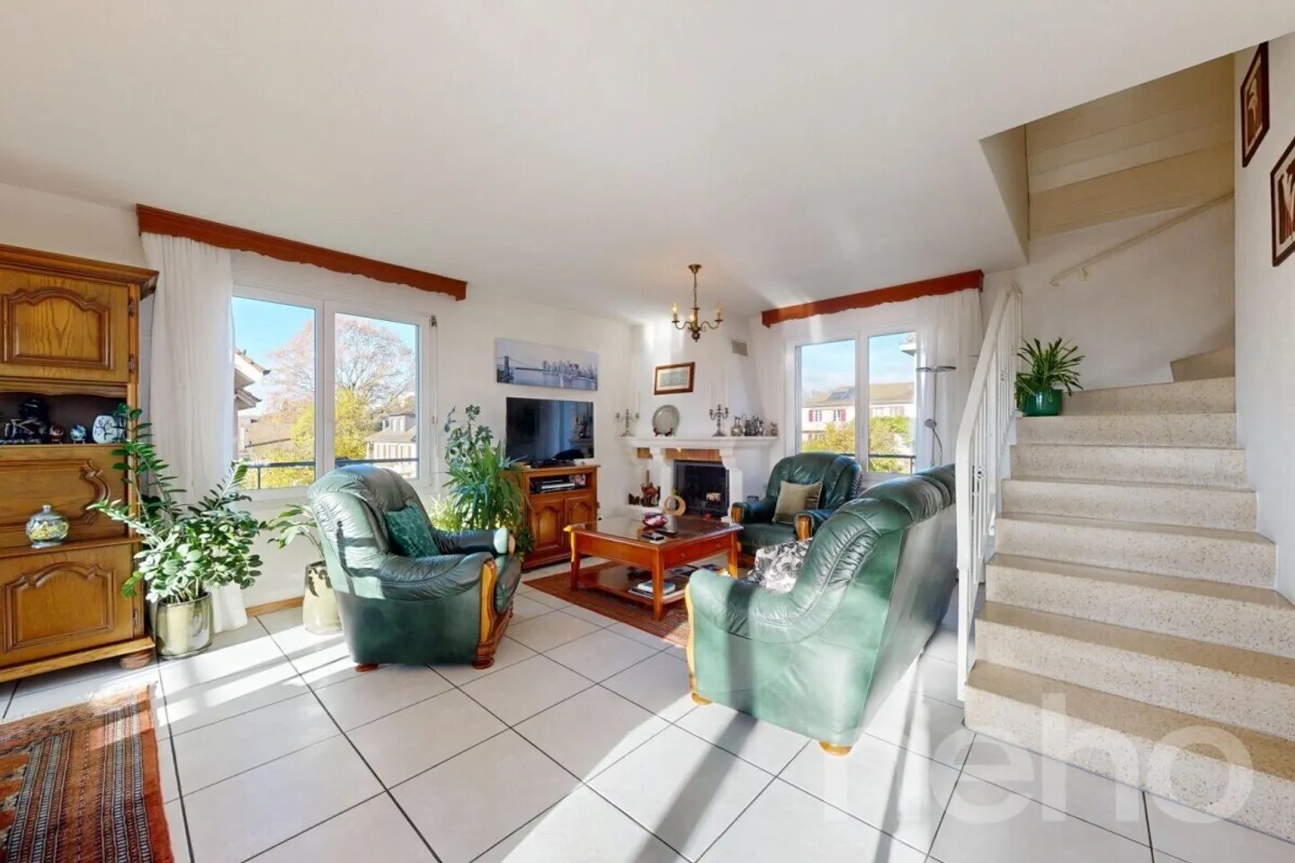 Bright duplex just steps from the center of Morges - Photo 3 of 13