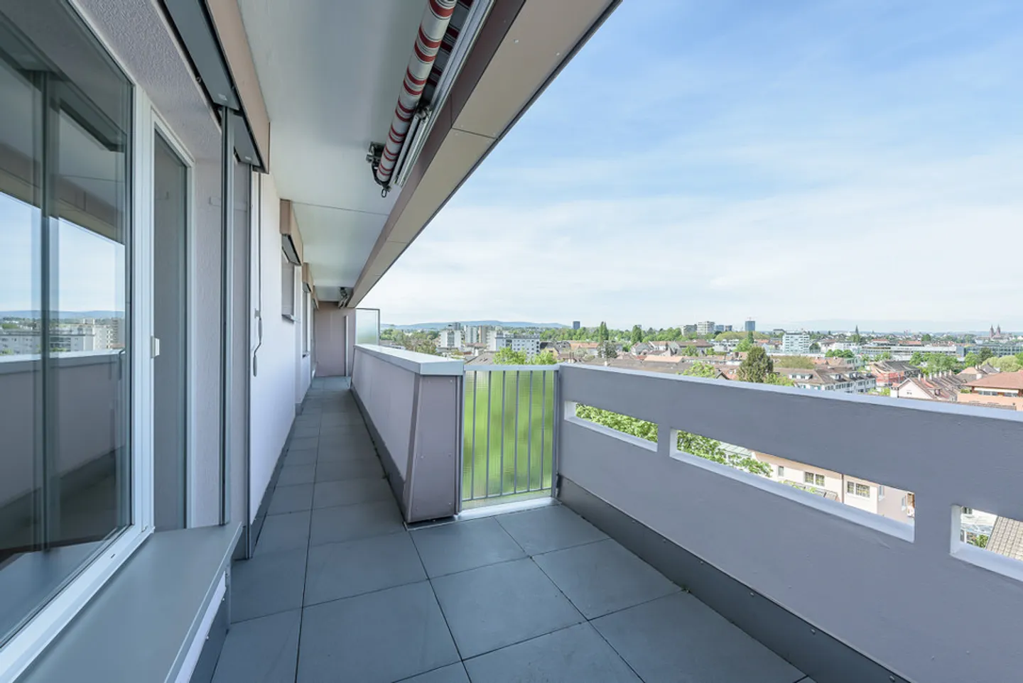 Vivere Rappresentativo Sopra i Tetti di Birsfelden - Foto 11 di 12