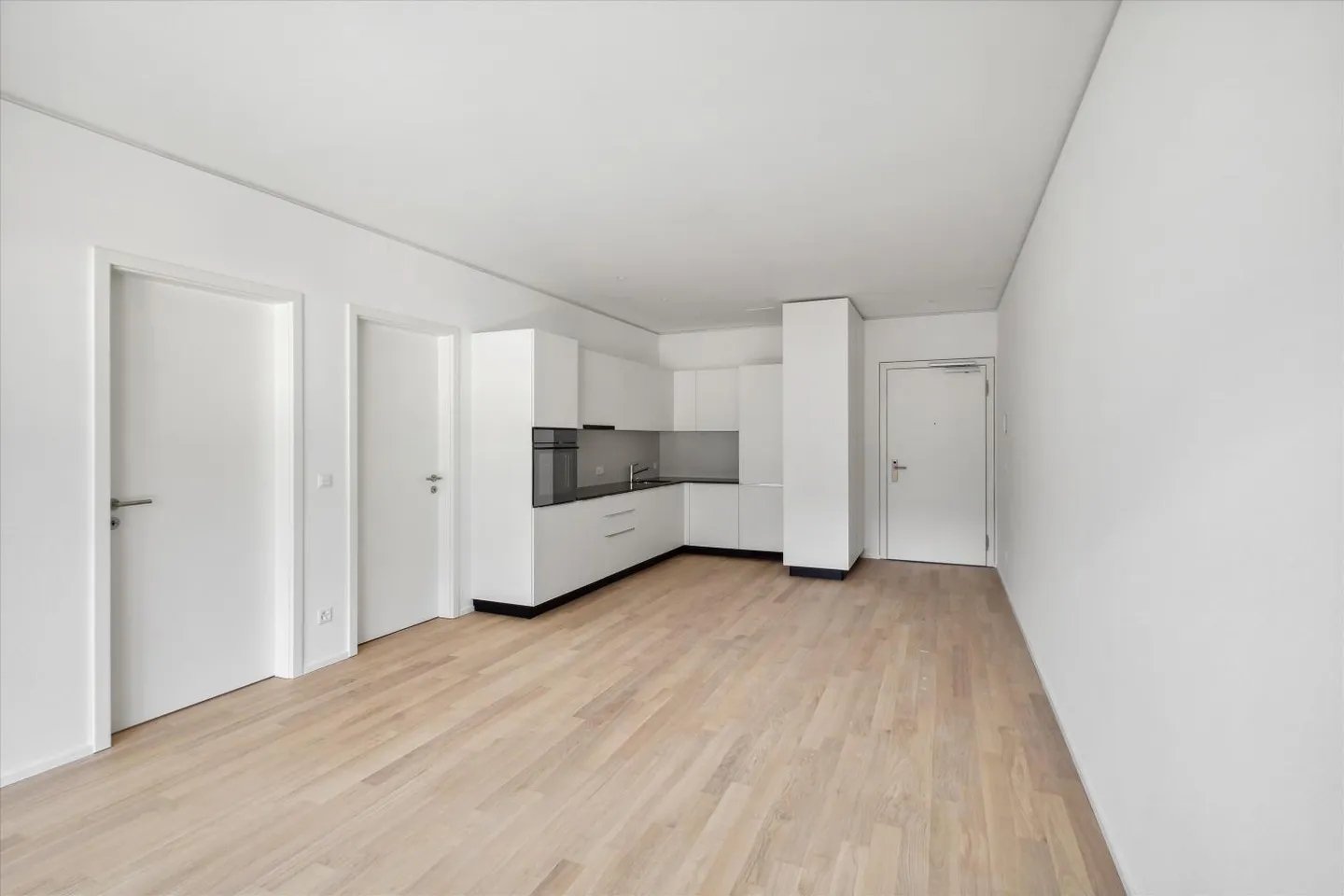 Appartamento moderno con terrazza - Foto 2 di 4