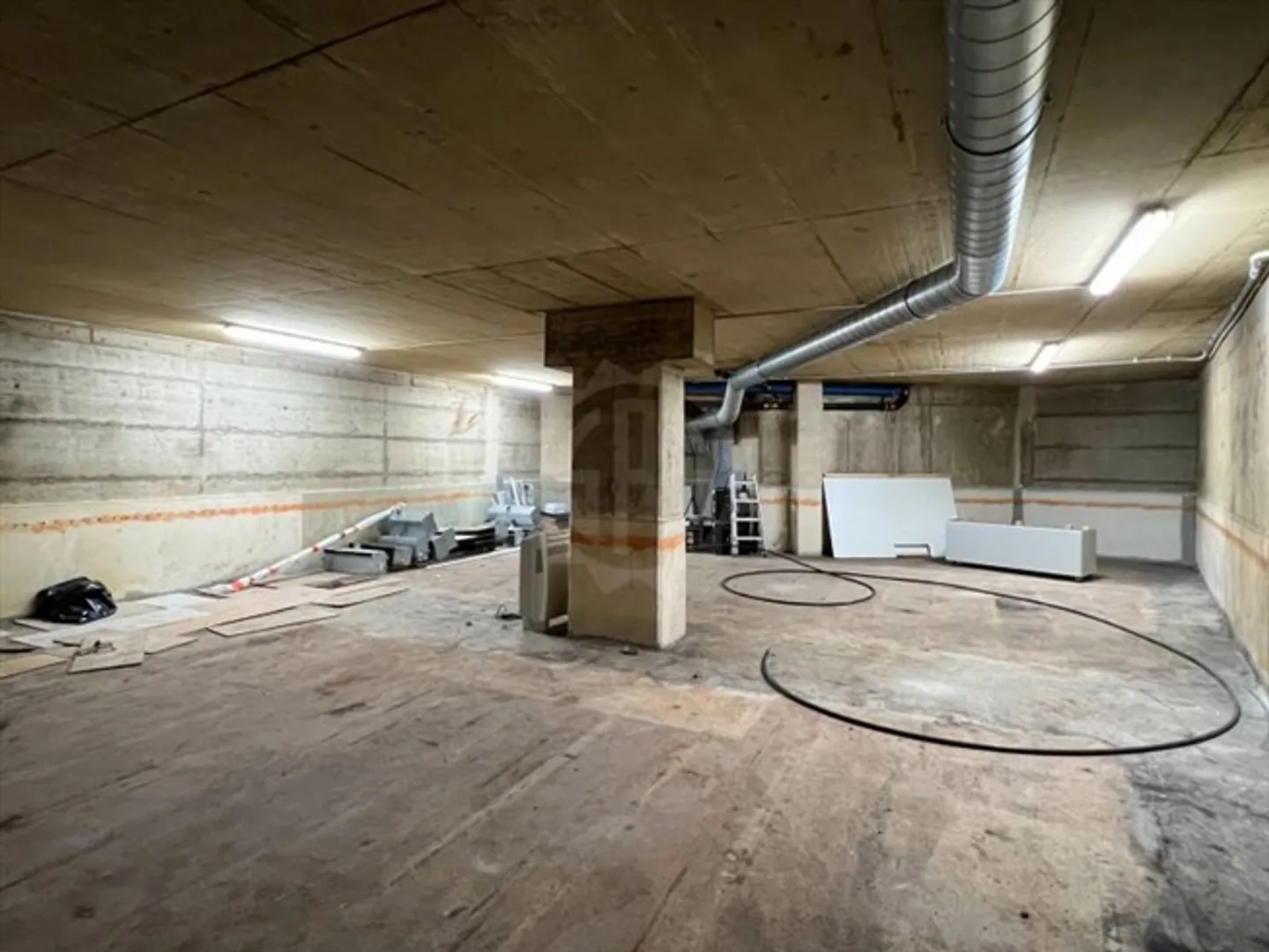 Beau dépôt - Genève - Photo 2 sur 6