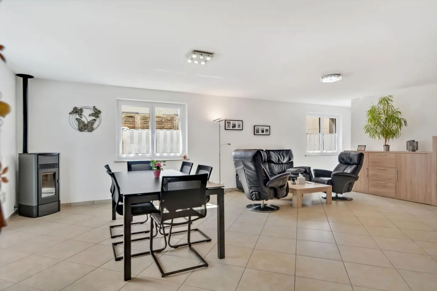 Cormoret, magnifique villa 5.5 pièces avec garage et piscine - Photo 7 sur 13