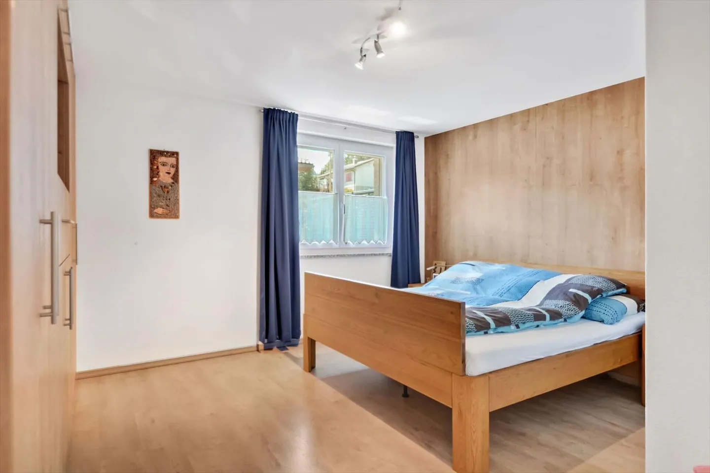 Cormoret, magnifique villa 5.5 pièces avec garage et piscine - Photo 8 sur 13