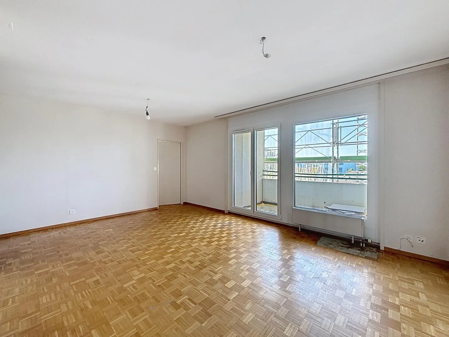2.5 Room Apartment - Photo 3 of 6