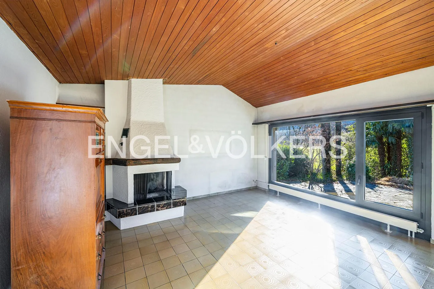 Maison individuelle avec grand terrain - Photo 4 sur 18