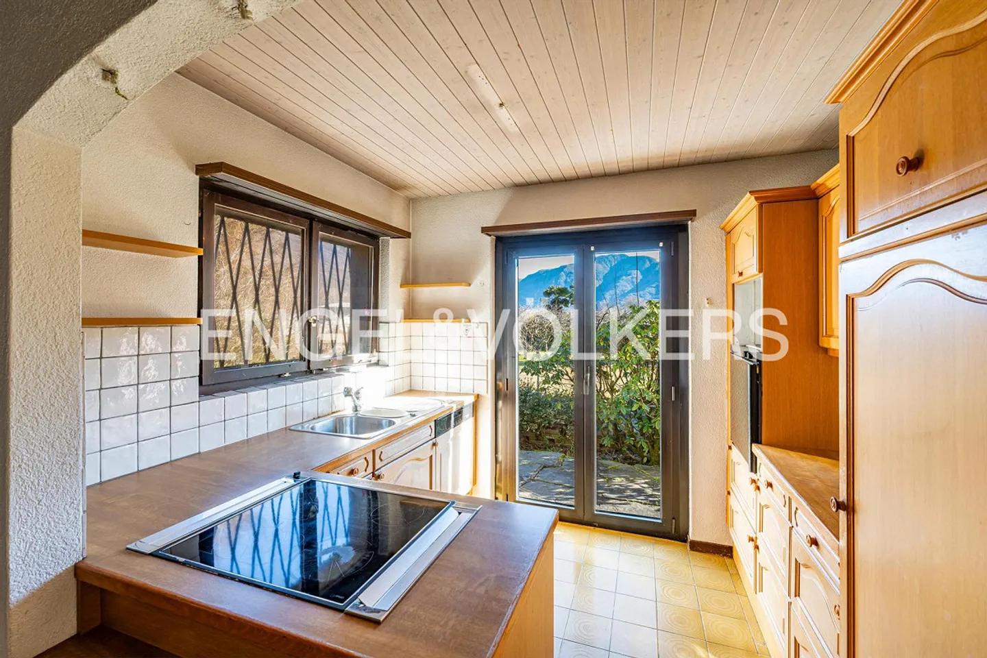 Maison individuelle avec grand terrain - Photo 5 sur 18