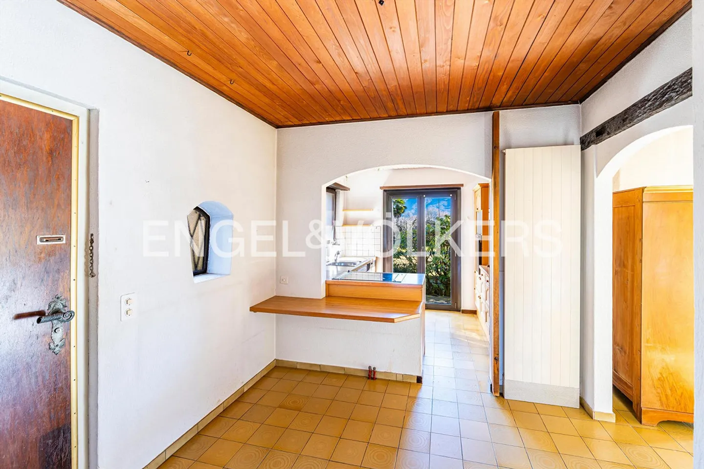 Maison individuelle avec grand terrain - Photo 6 sur 18