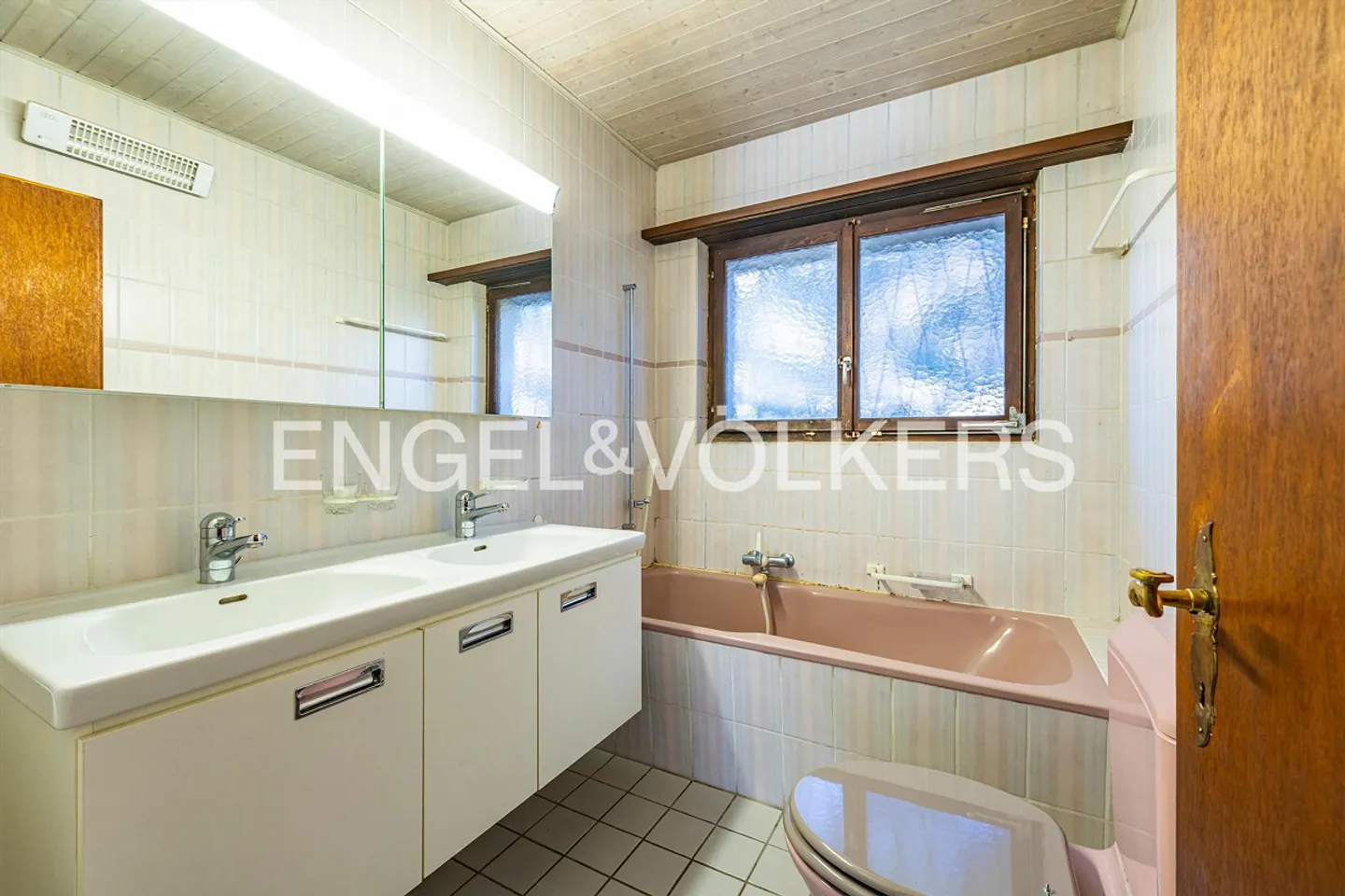 Maison individuelle avec grand terrain - Photo 16 sur 18