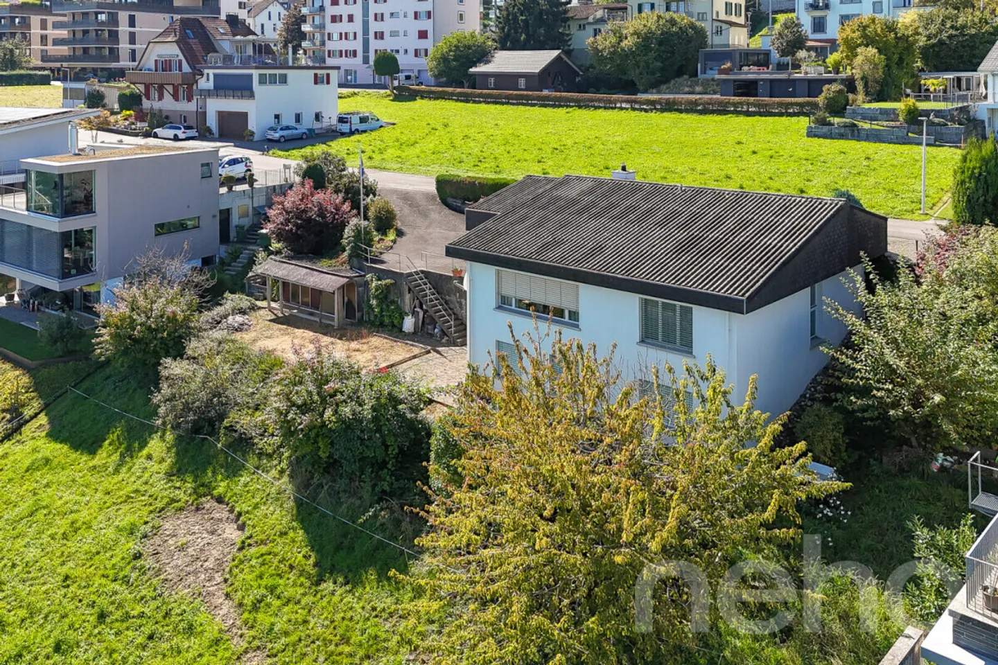 Detached family house with fantastic lake view - Photo 10 of 12