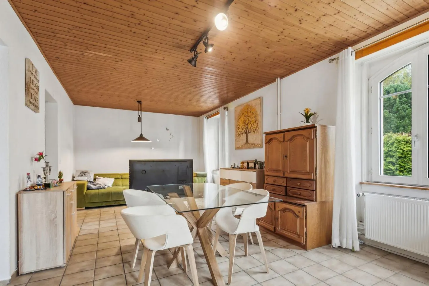 Charmantes Haus mit zwei Wohnungen - Foto 2 von 9