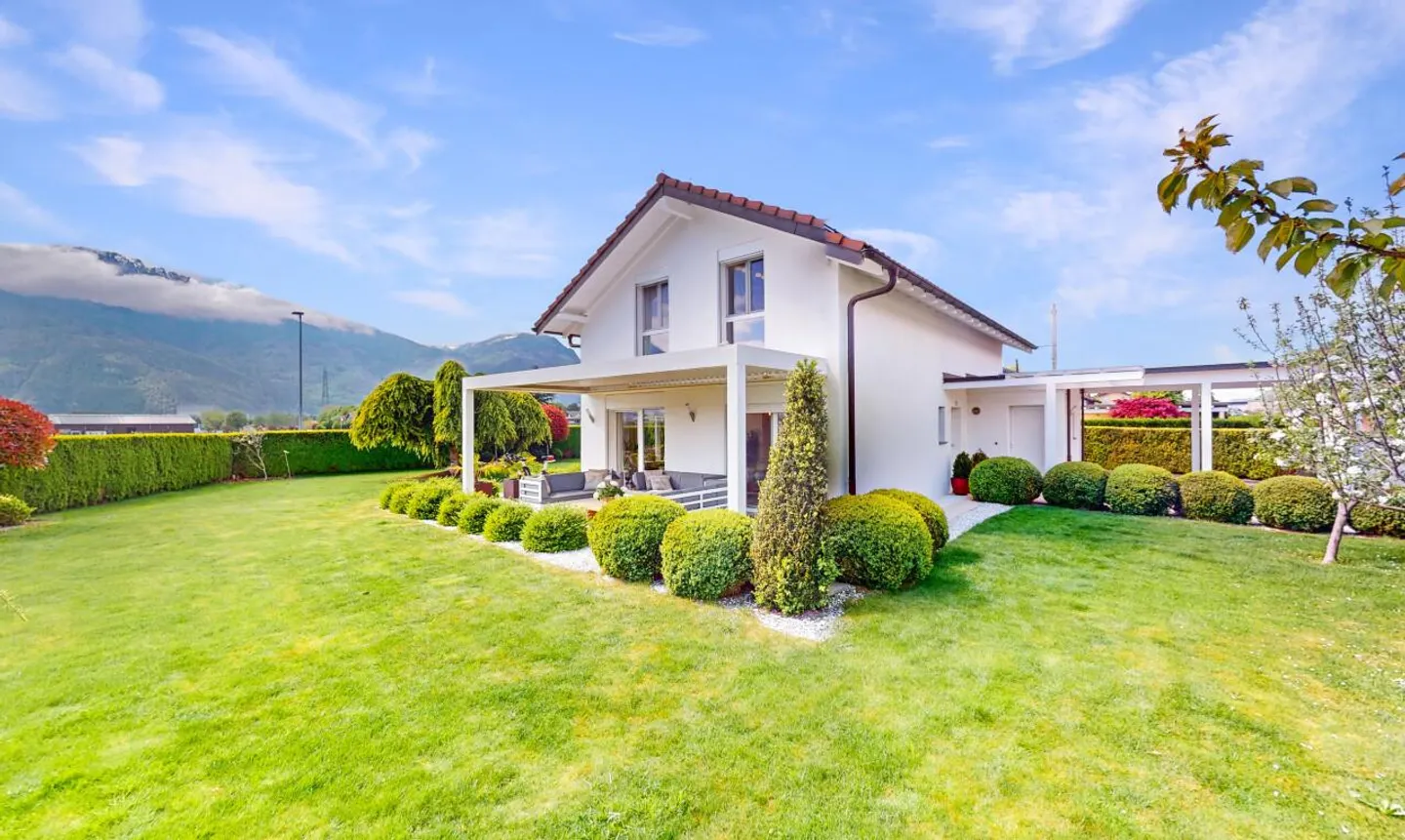 Casa arredata eccezionale ad Aigle con vista e grande giardino - Foto 3 di 13