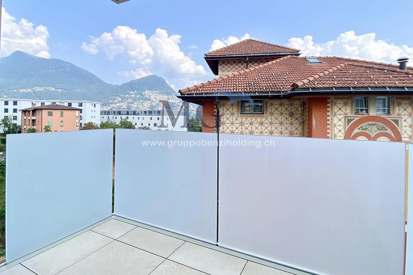 Ampio appartamento di 2,5 locali in nuova costruzione con vista aperta - Foto 9 di 16