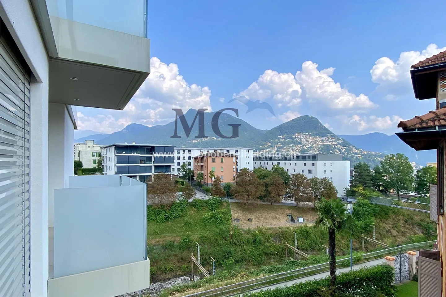 Ampio appartamento di 2,5 locali in nuova costruzione con vista aperta - Foto 13 di 16