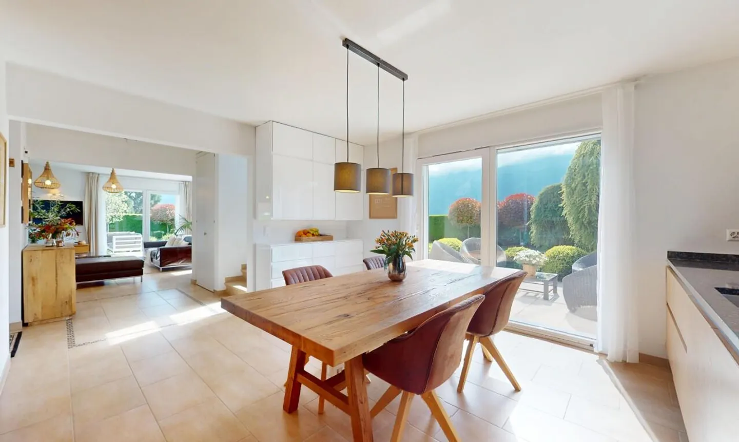 Casa arredata eccezionale ad Aigle con vista e grande giardino - Foto 9 di 13