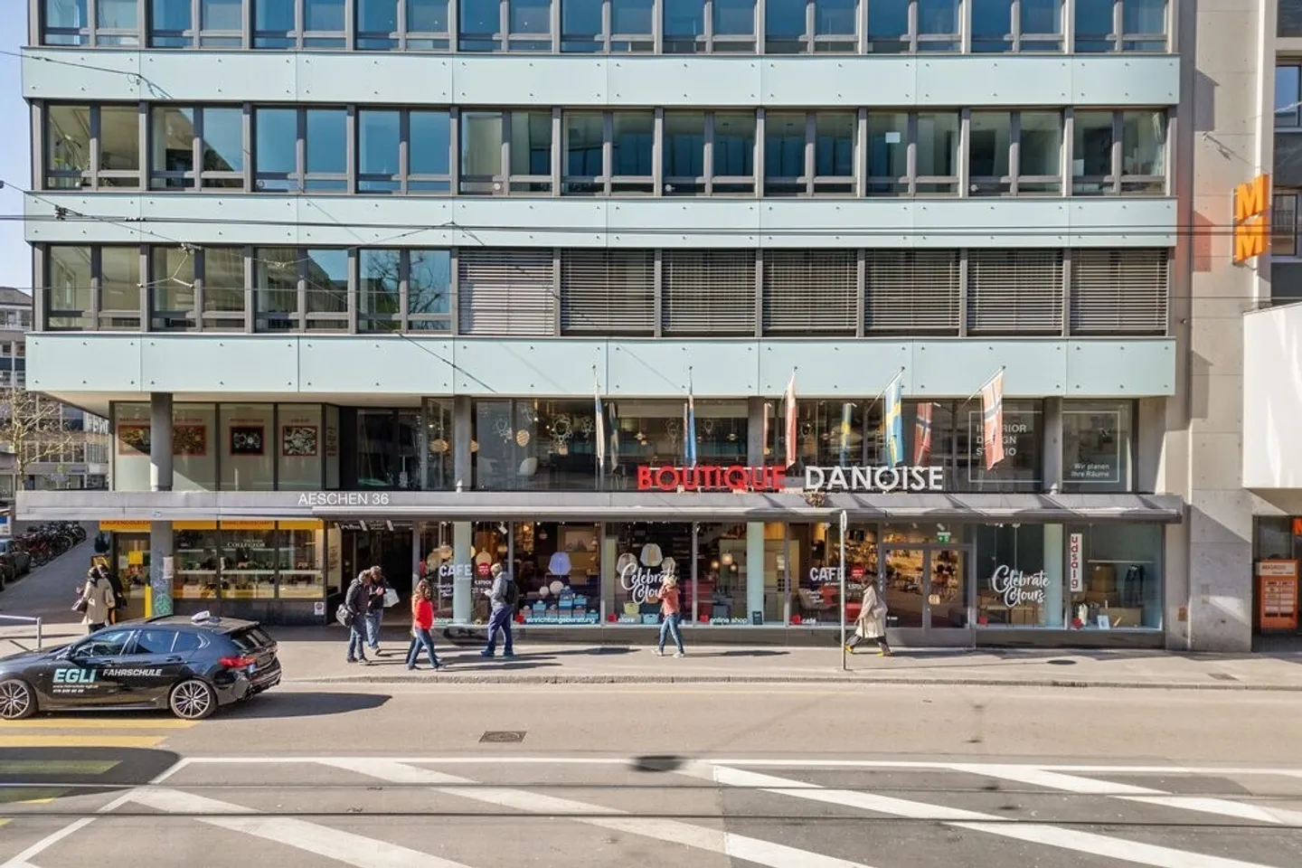 Espace attrayant avec vitrine dans le meilleur emplacement à Bâle ! - Photo 1 sur 12