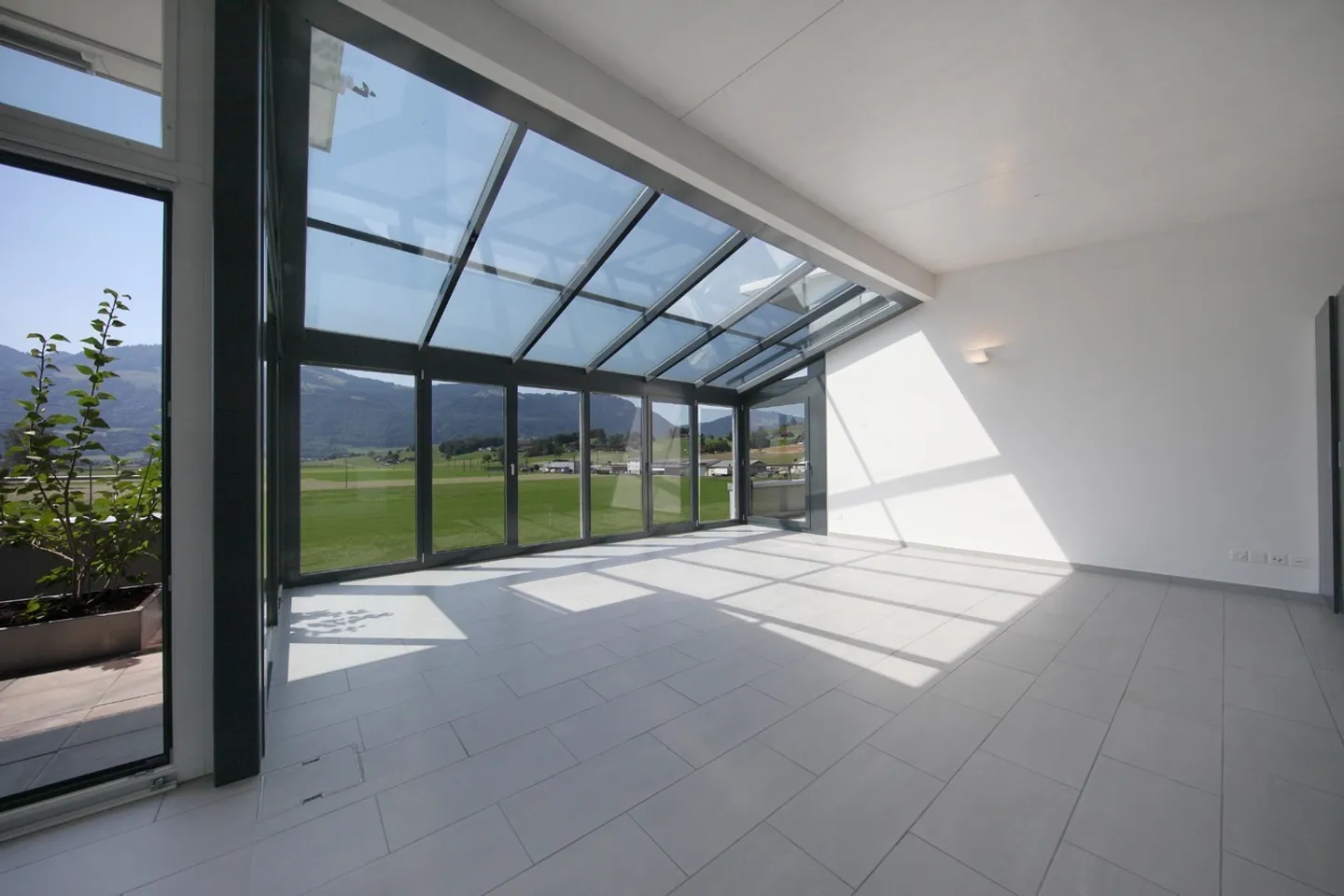 Traumhafte Attikawohnung mit unverbaubarer Weitsicht  - Foto 6 von 17