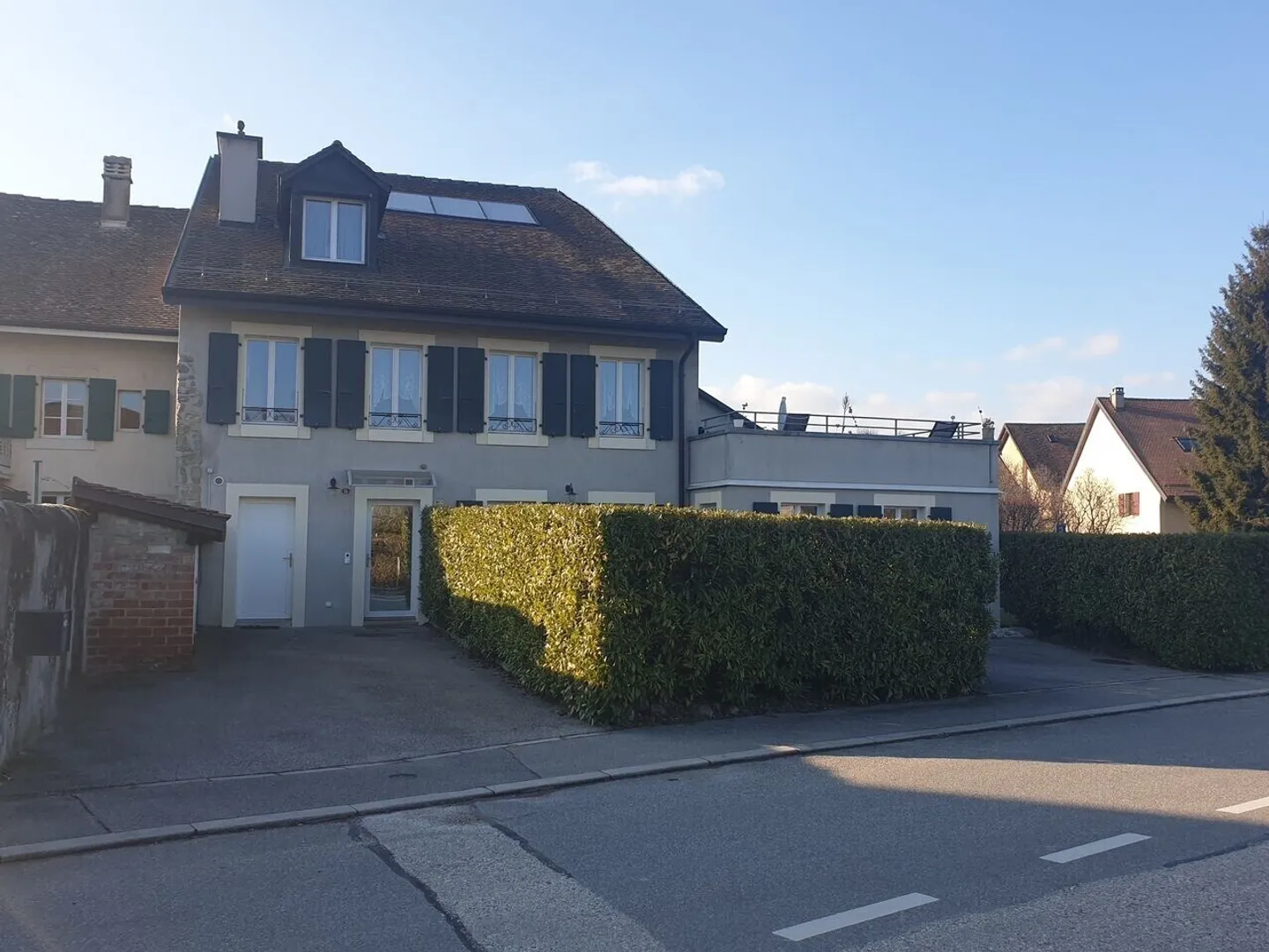 Splendido appartamento duplex di 5,5 stanze nel cuore del villaggio - Foto 1 di 8