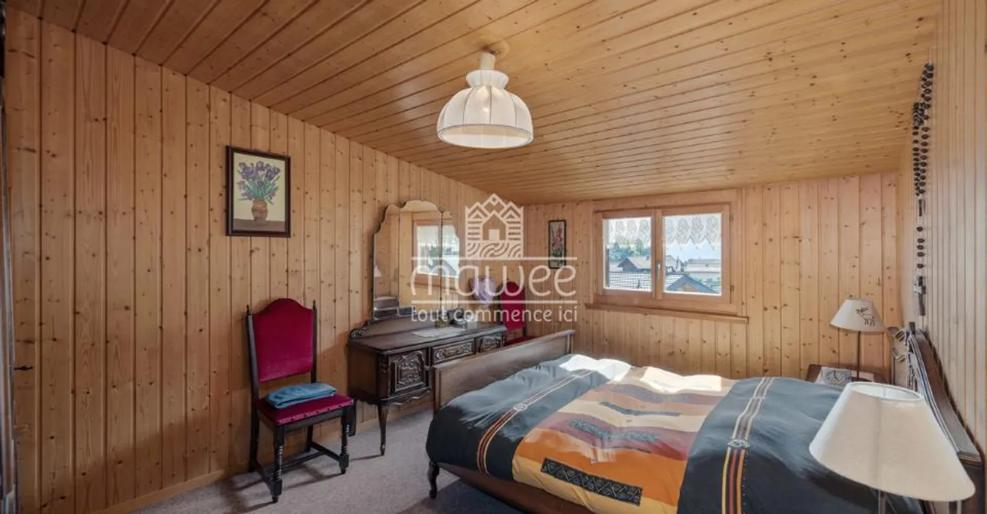 Semi-detached chalet with outbuilding and great potential in Granois - Photo 7 of 12