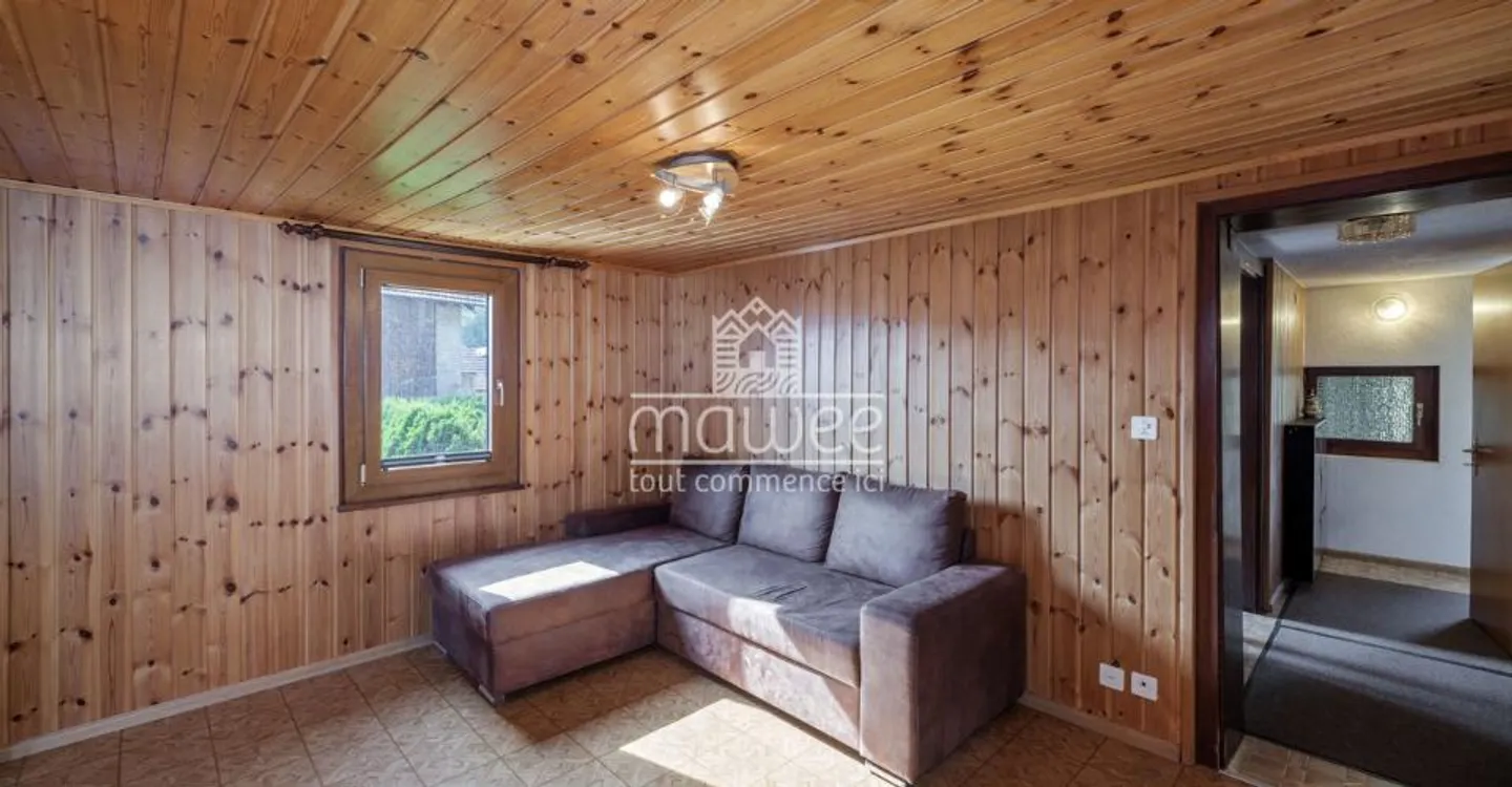 Semi-detached chalet with outbuilding and great potential in Granois - Photo 10 of 12