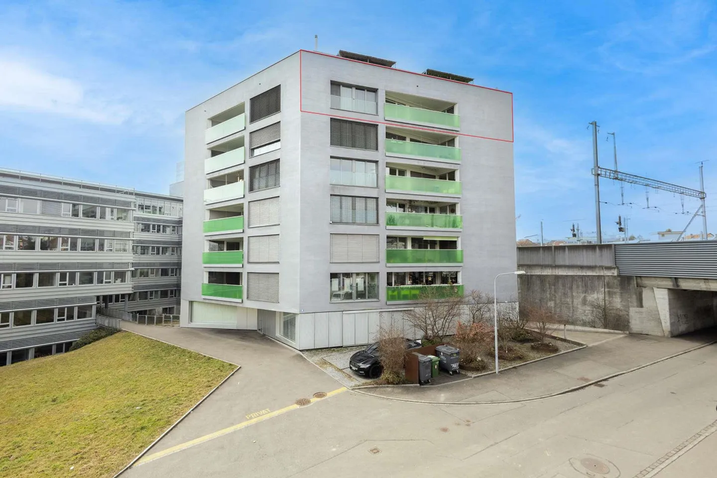 Geräumige Wohnung mit atemberaubendem Blick - Foto 1 von 13