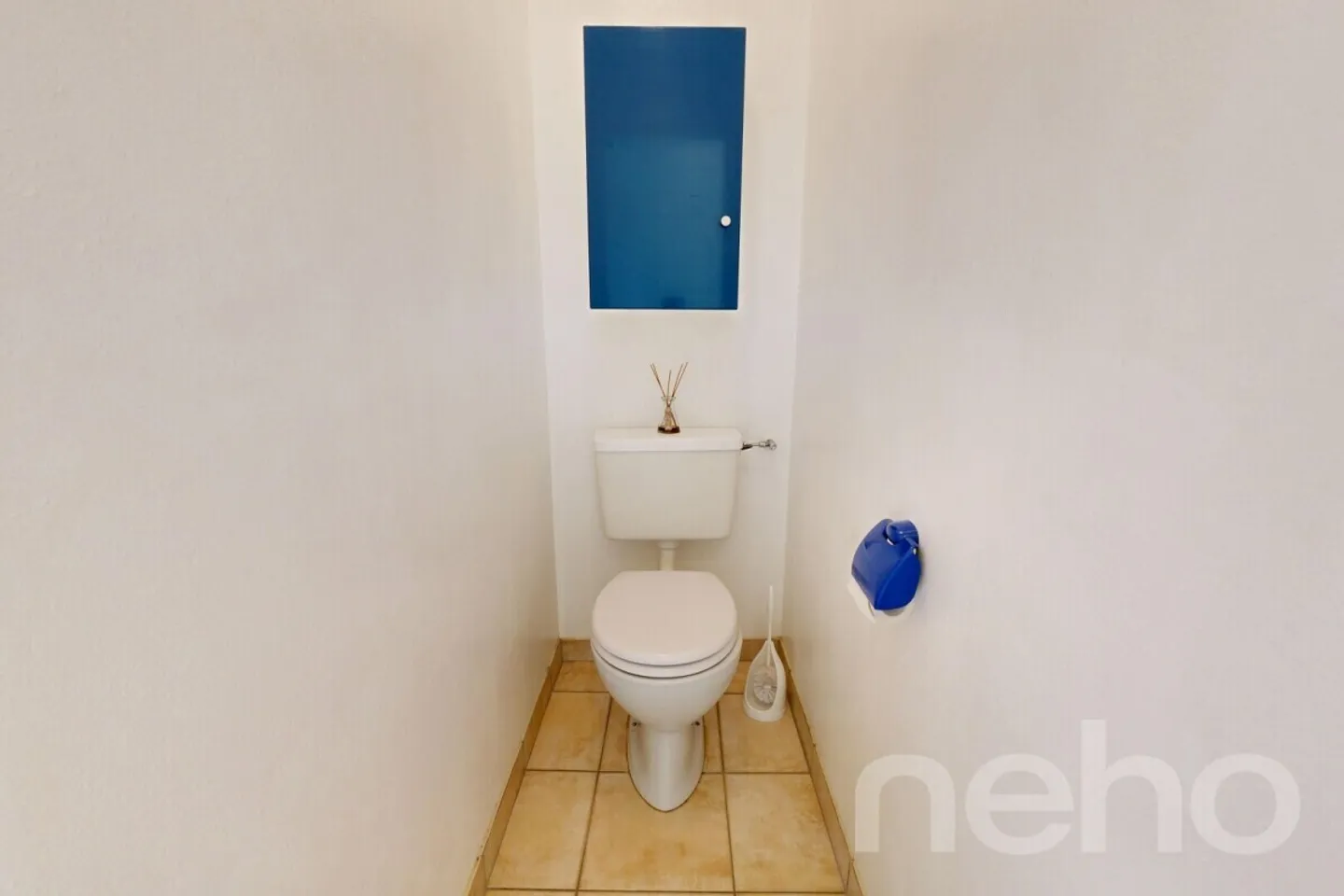 Attique 2.5 pièces à Perly : calme, verdure et luminosité - Photo 10 sur 12