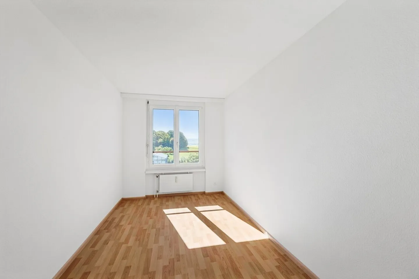 Appartamento ristrutturato con balcone - Foto 6 di 11