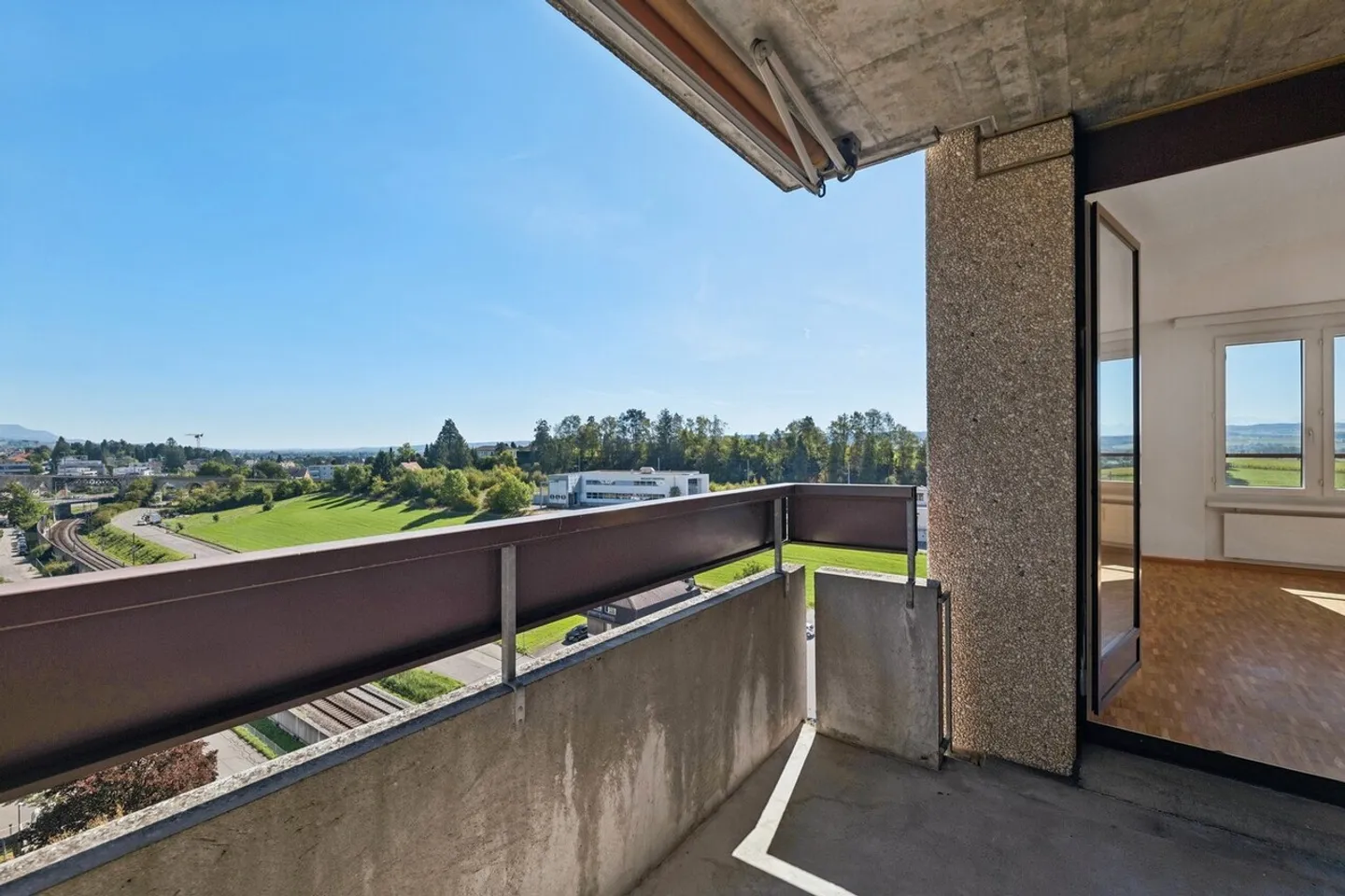 Appartamento ristrutturato con balcone - Foto 11 di 11