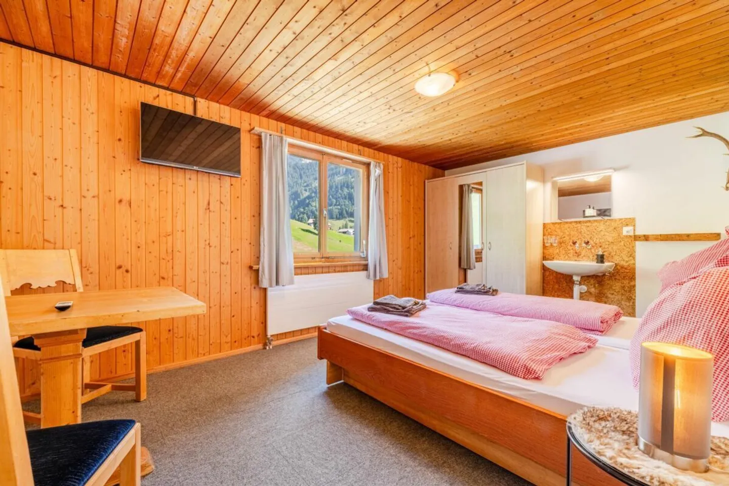 Historisches Hotel/Restaurant mit Charme und Potenzial zur Umnutzung - Foto 6 von 10