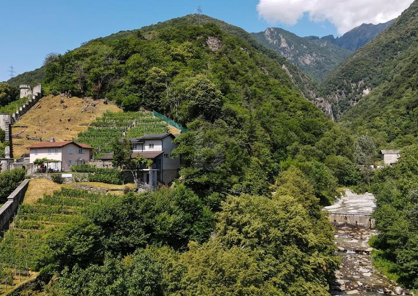 Fabrik 8 Teile - Foto 1 von 6