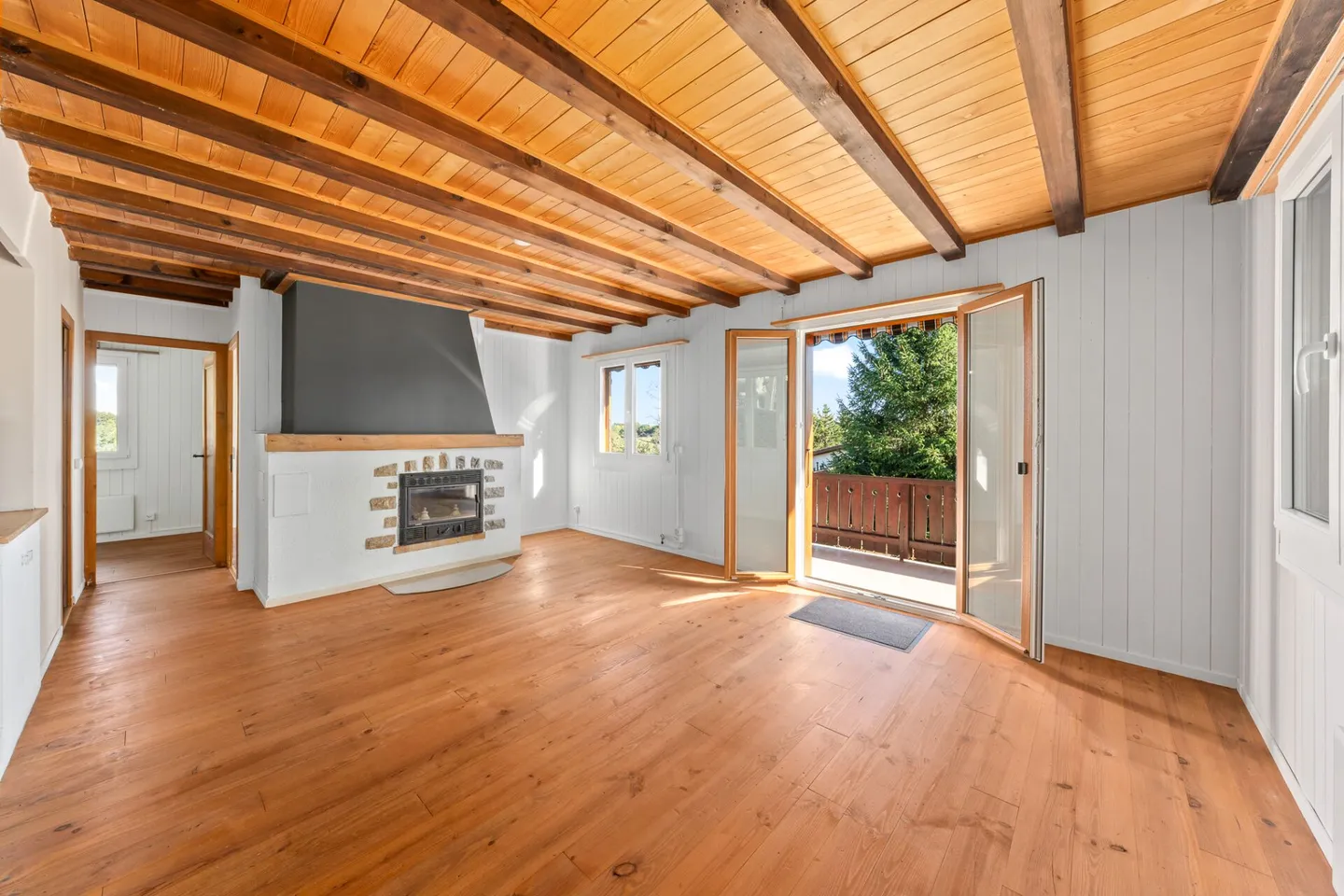 Charming Chalet - Photo 4 of 11