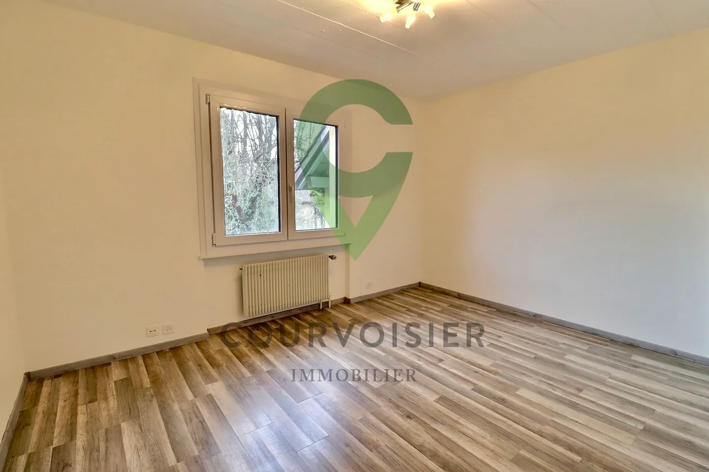 Geräumiges Familienhaus mit Garten - Foto 6 von 12