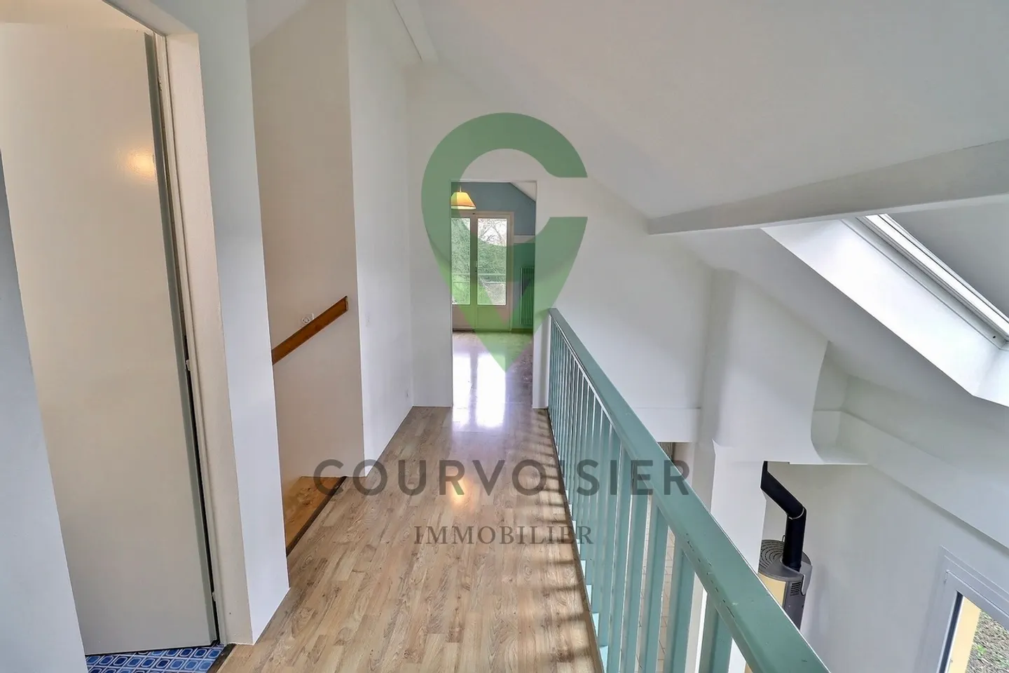Geräumiges Familienhaus mit Garten - Foto 7 von 12