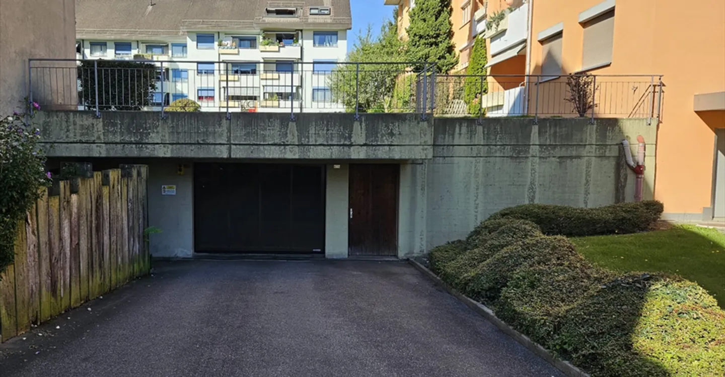 Innenparkplatz verfügbar - Foto 2 von 2