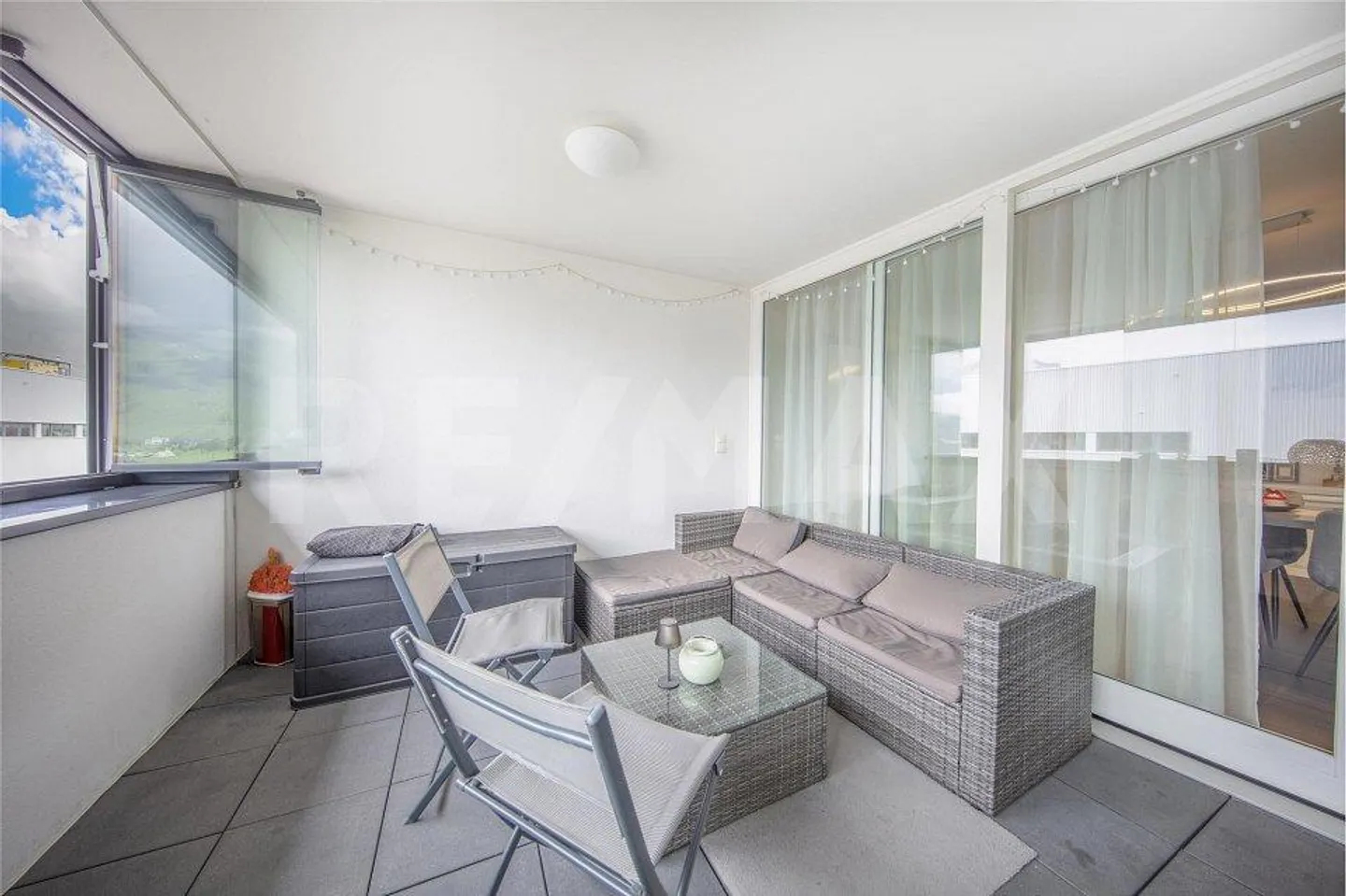 Living with Mythenblick - stylish, modern 4.5-room condominium in Ibach SZ - Photo 12 of 13