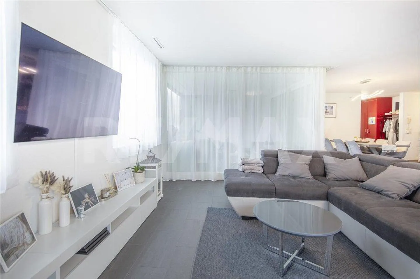 Living with Mythenblick - stylish, modern 4.5-room condominium in Ibach SZ - Photo 5 of 13