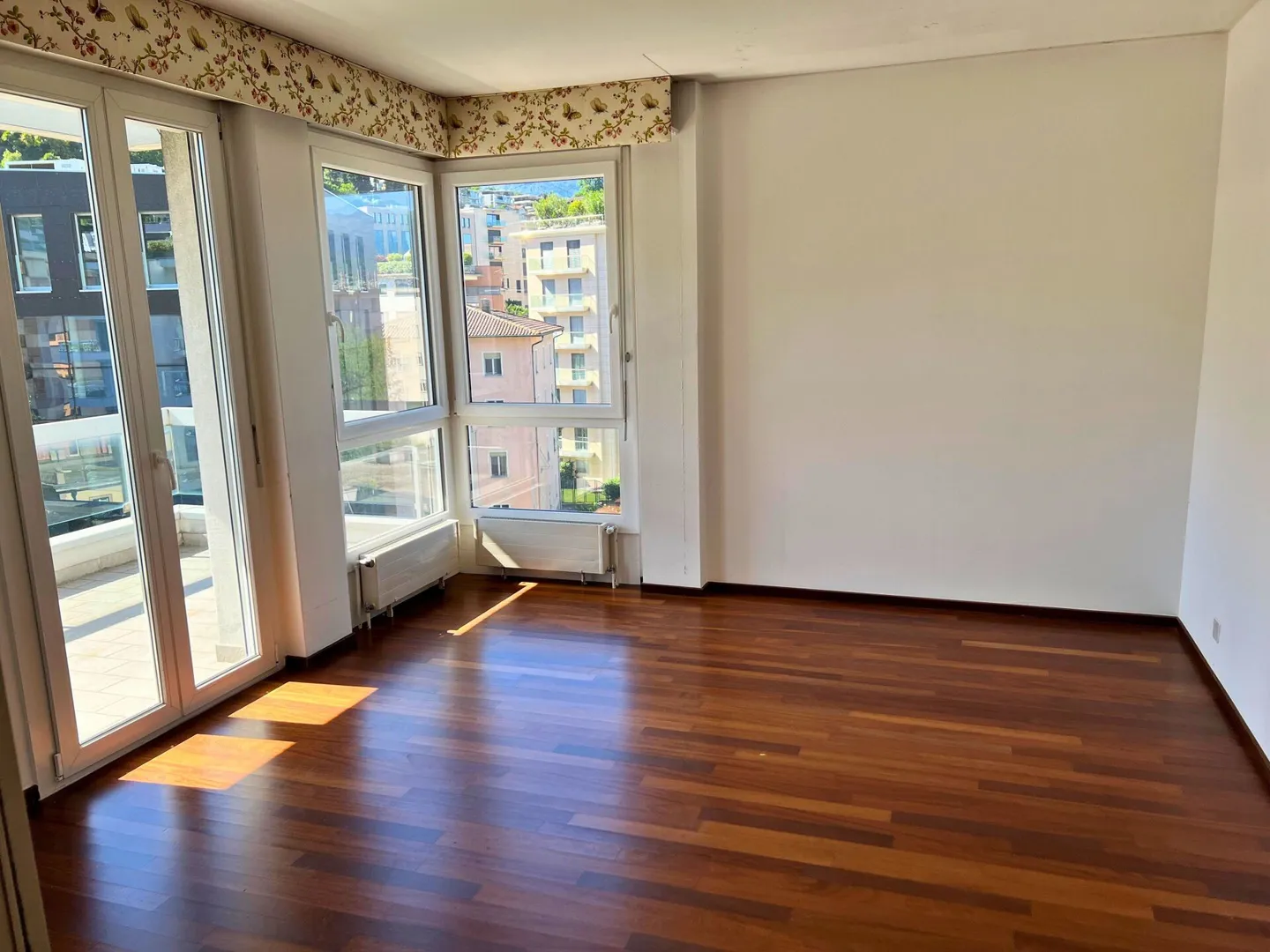 Penthouse avec terrasse sur le toit et vue sur le lac - Photo 5 sur 6