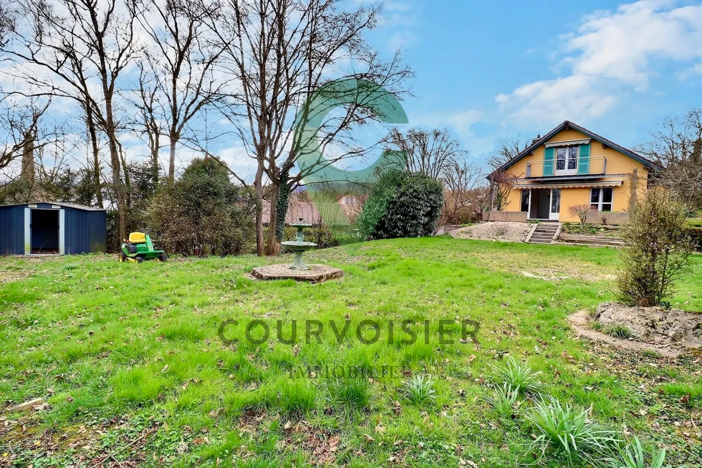 Geräumiges Familienhaus mit Garten - Foto 1 von 12