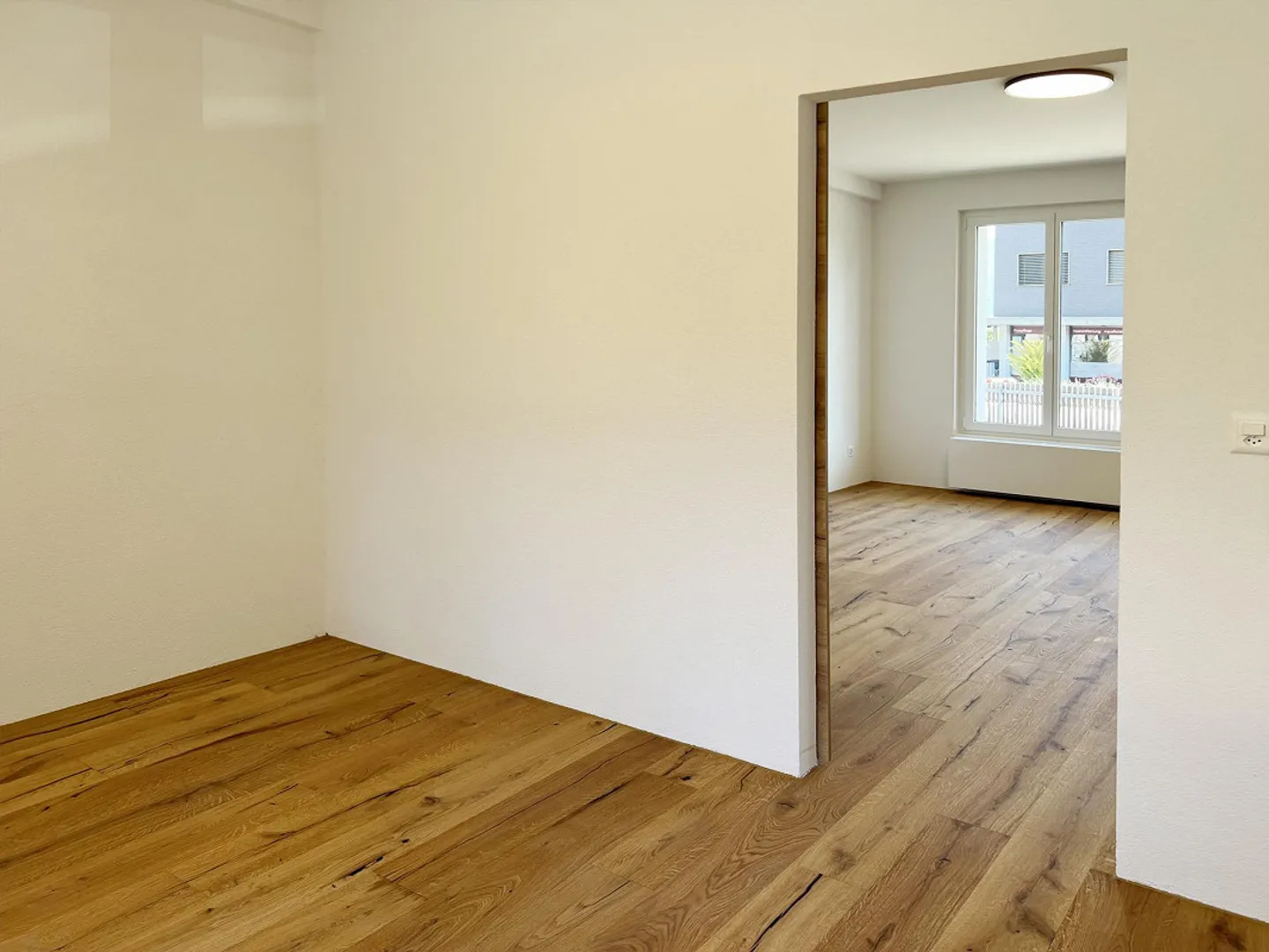 Design apartment with loft character - Photo 3 of 10