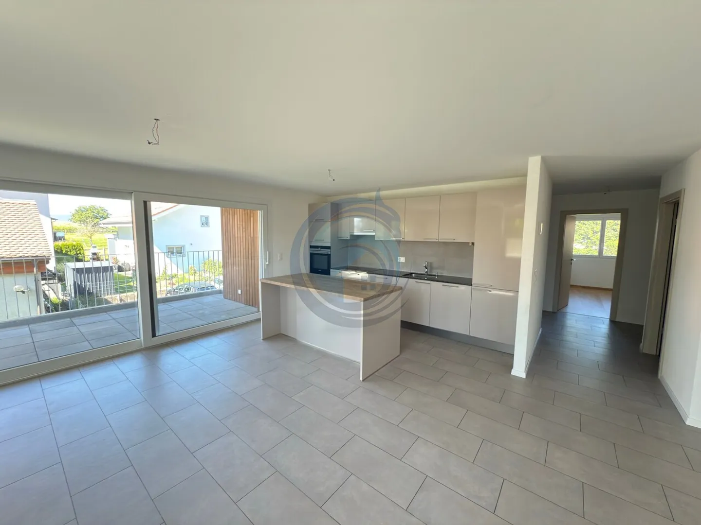 MAGNIFICO APPARTAMENTO DI 4.5 LOCALI CON BALCONE - Foto 5 di 13