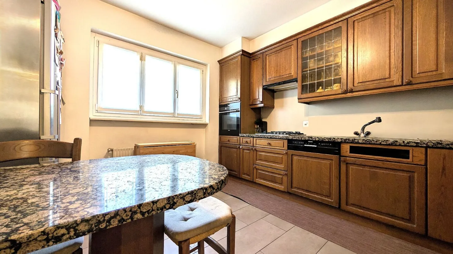 Doppelhaushälfte mit 800 m² Garten - Foto 4 von 15