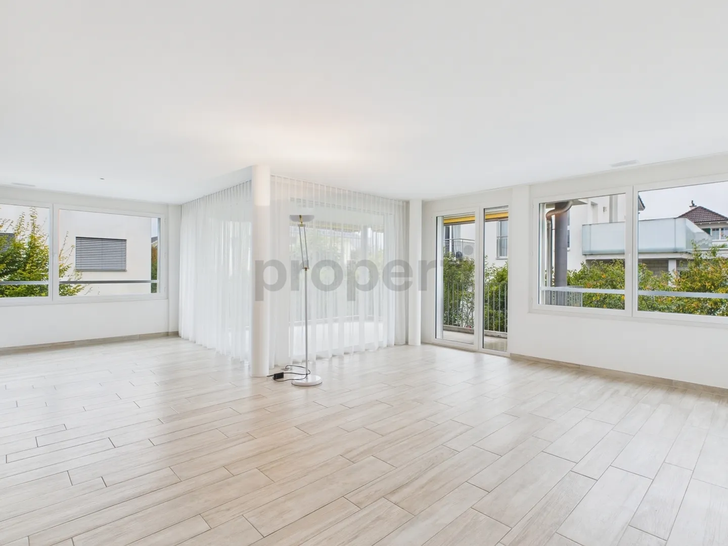 Lichtdurchflutete Traumwohnung in Niederwil AG mit 5.5 Zimmern - Foto 1 von 9