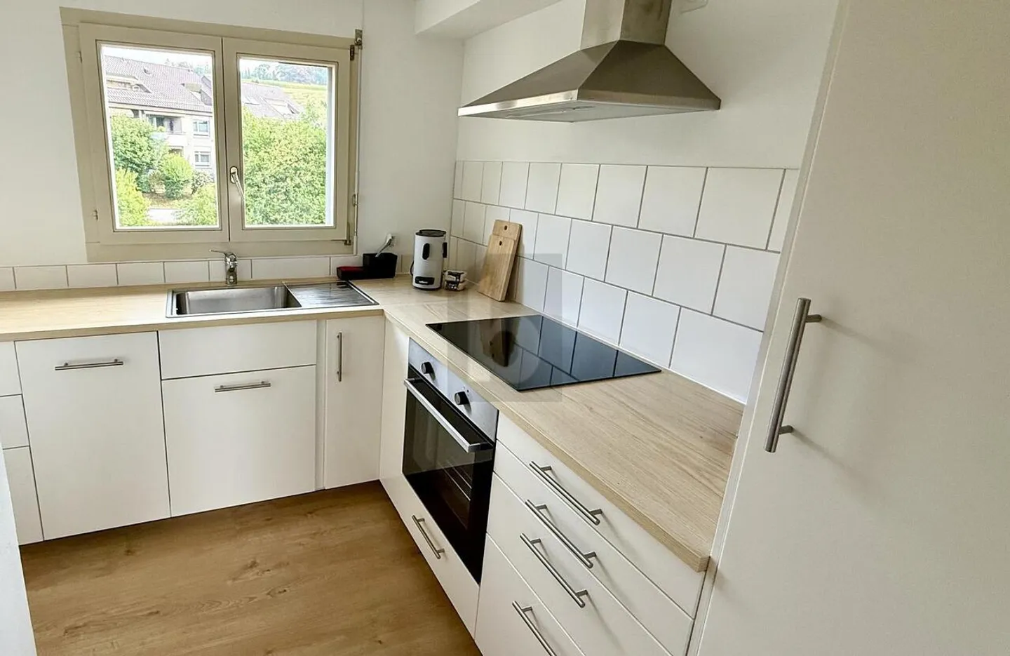 Charmante Dachwohnung mit Alpenblick - Foto 3 von 6