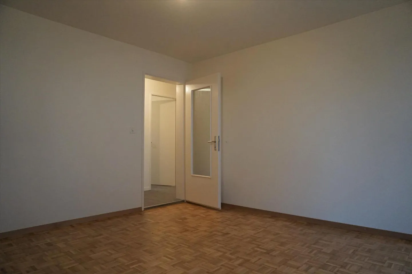 Zona residenziale tranquilla a Oberwinterthur "Affittare senza deposito" - Foto 3 di 6