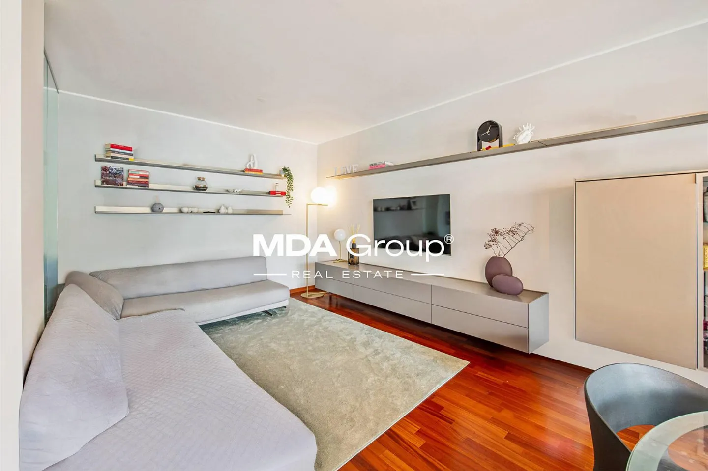 Moderne Dachwohnung in Lugano - Foto 2 von 13