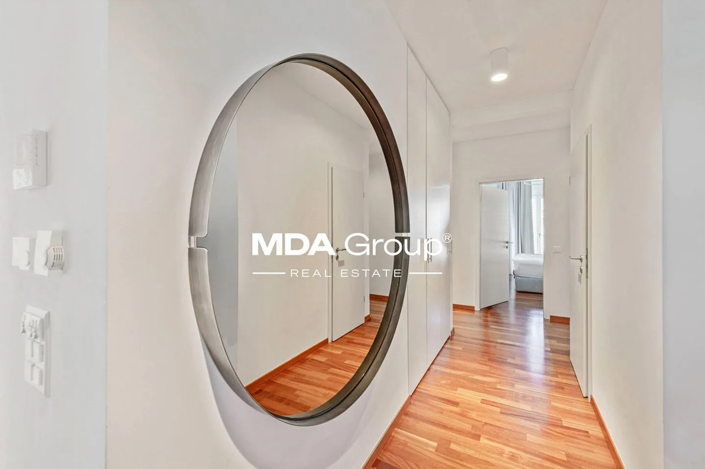 Moderne Dachwohnung in Lugano - Foto 11 von 13