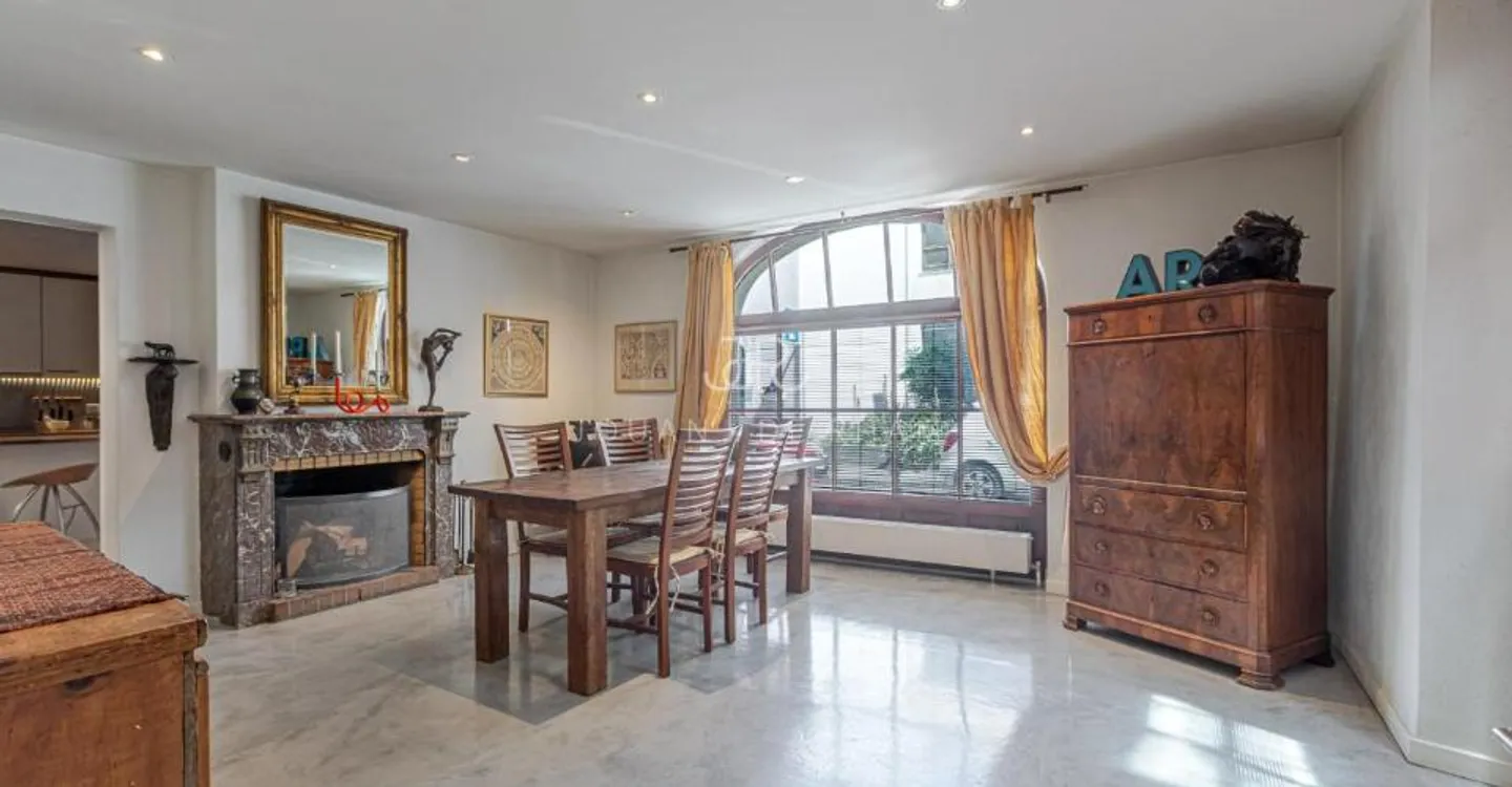 Magnificent character house in the heart of the village of Veyrier - Photo 6 of 12